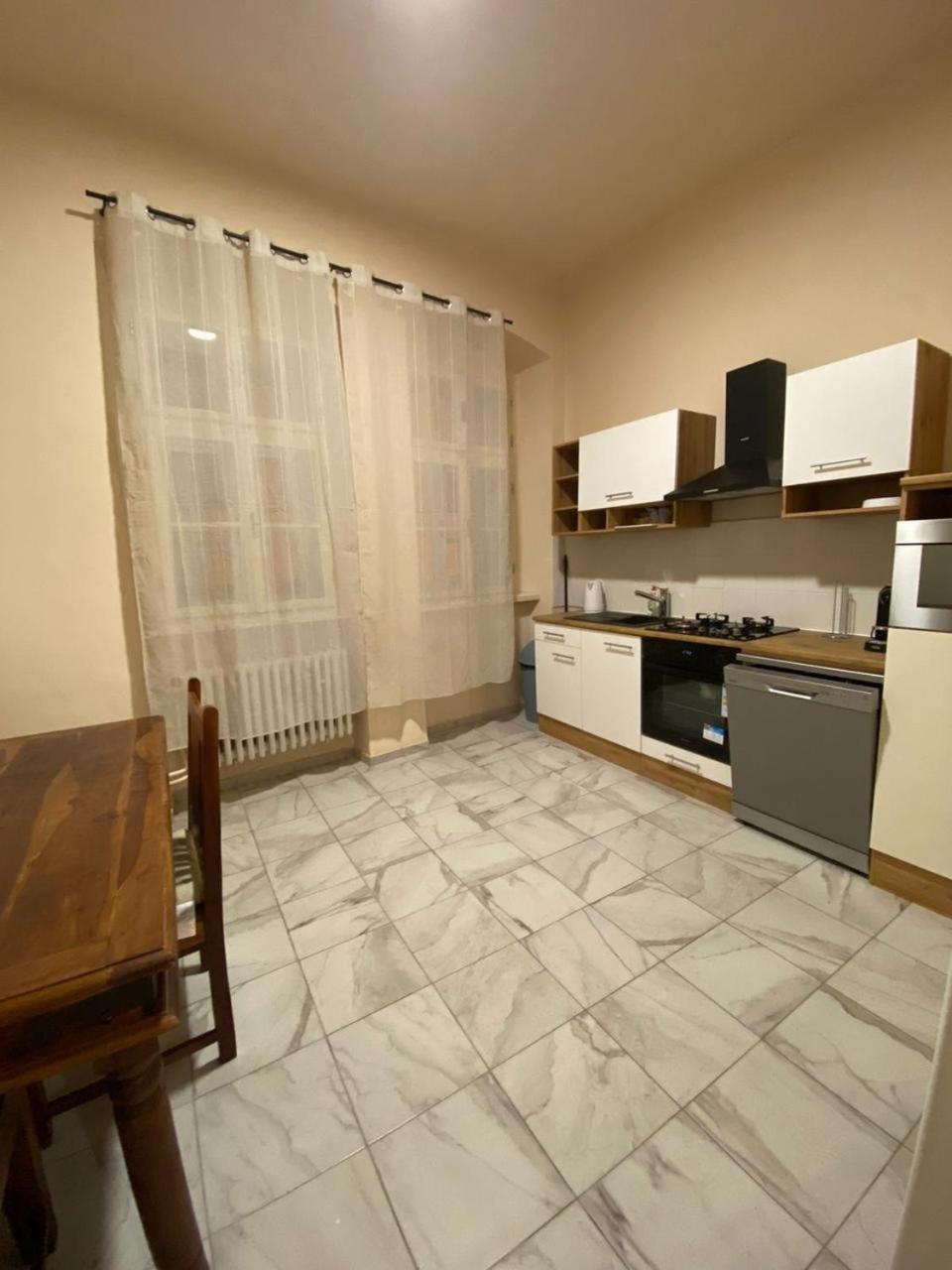 City Apartment Cheb Esterno foto
