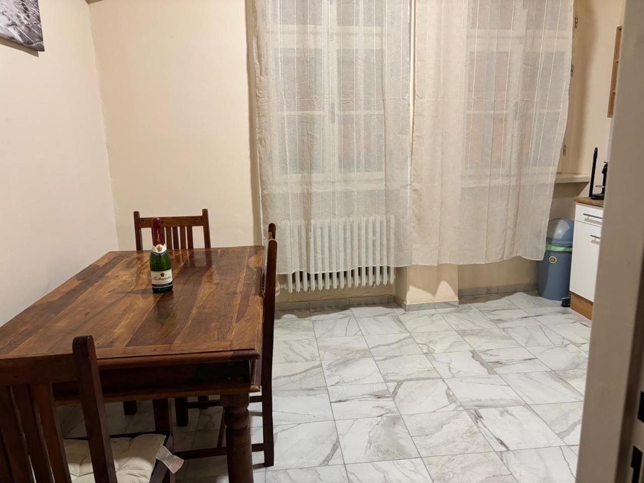 City Apartment Cheb Esterno foto