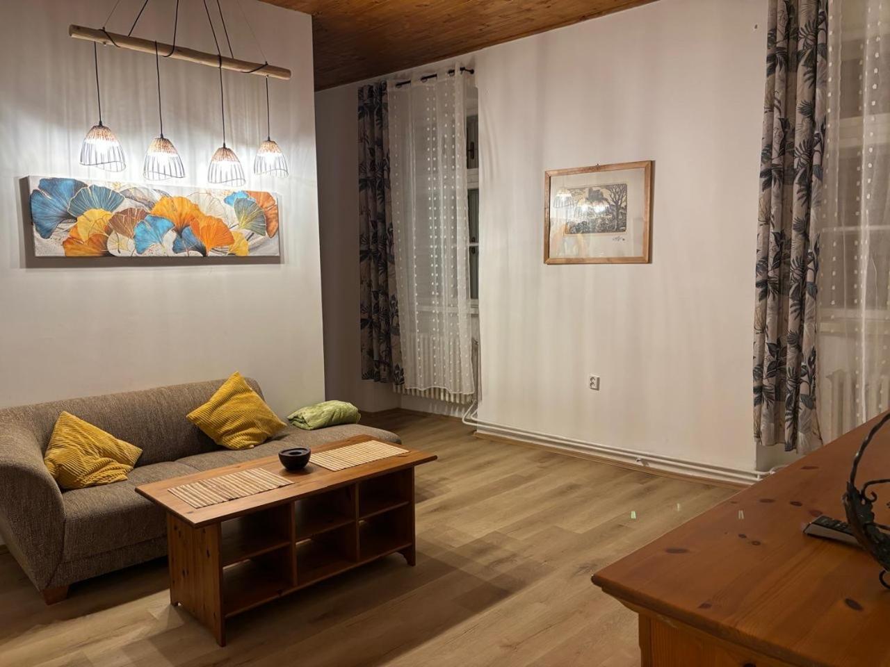 City Apartment Cheb Esterno foto
